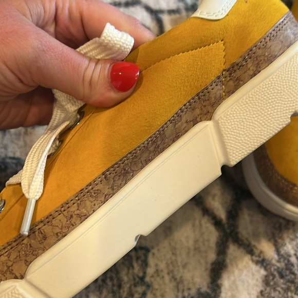 Ara Yellow Sneakers with White Laces - Picture 5 of 6